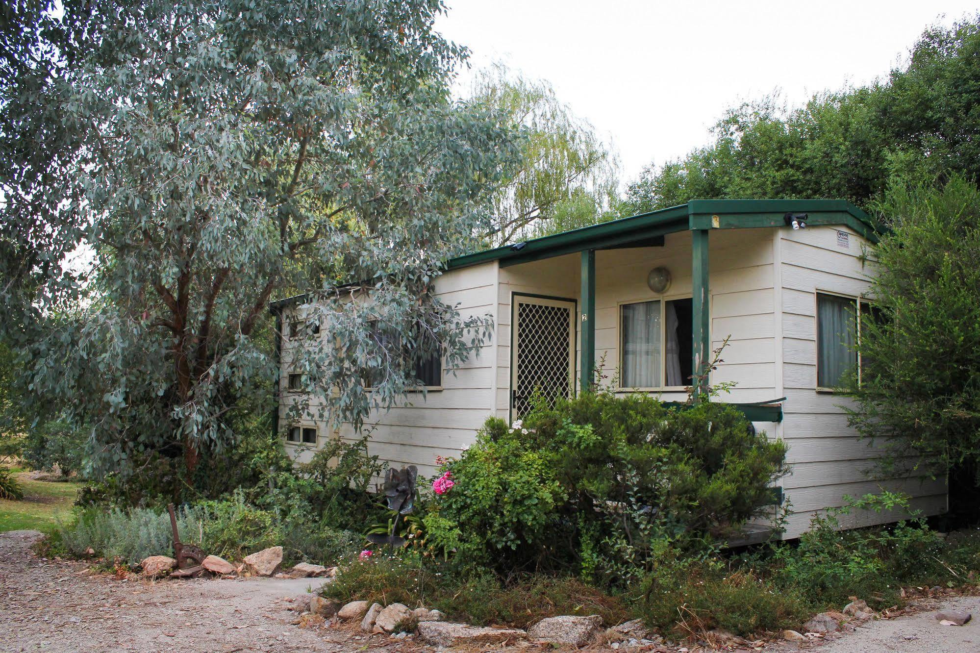 Beechworth Cabins Экстерьер фото